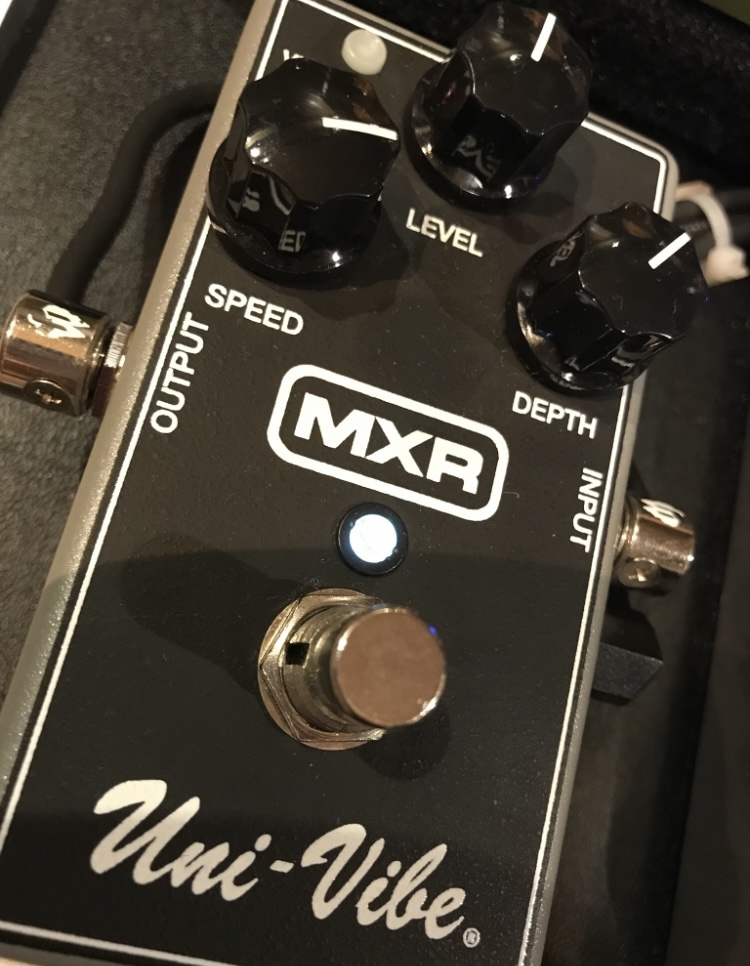 MXR Uni-Vibe ギターエフェクター MXR / M68 Uni-Vibeの特徴と使い方をレビュー。ジミヘン愛用の